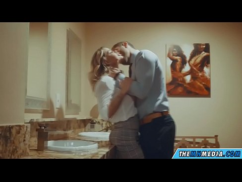 ❤️ Cuando una rubia tetona te seduce en un baño público ☑ Super porno en es.bestsexporno.ru ❌️❤️❤️❤️❤️❤️❤️❤️